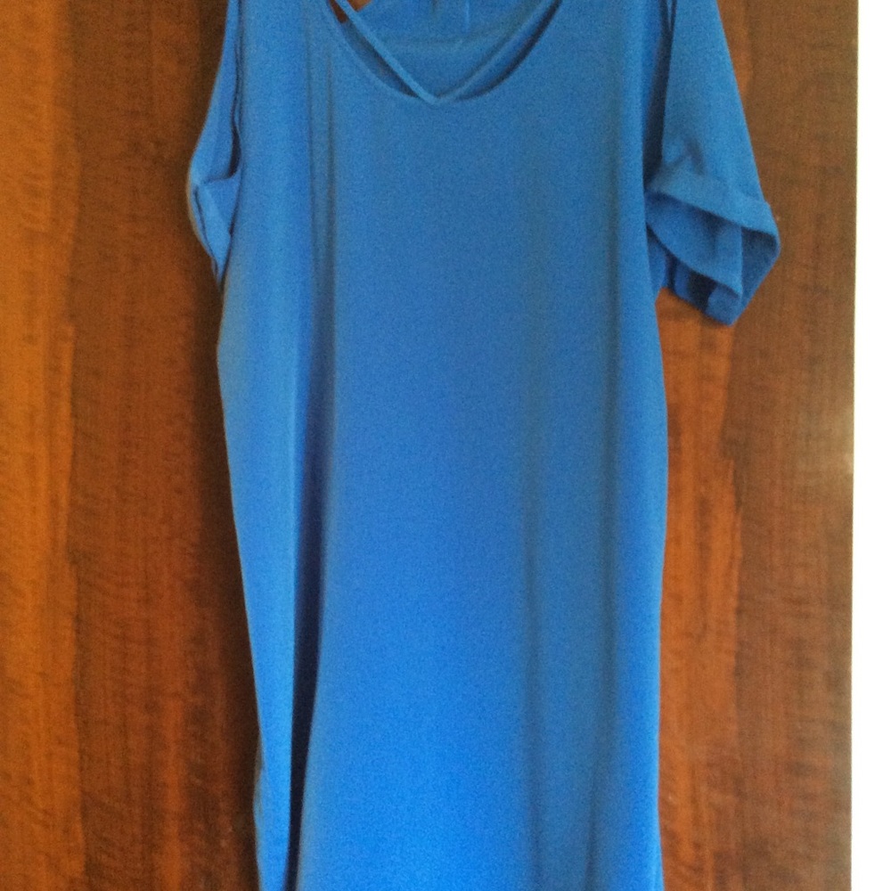 Cold shoulder blue shift dress